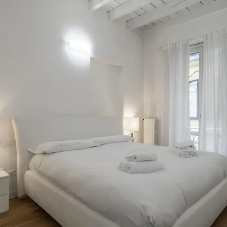 Easylife - Elegante Dimora A Due Minuti Dal Duomo Lejlighed Milano