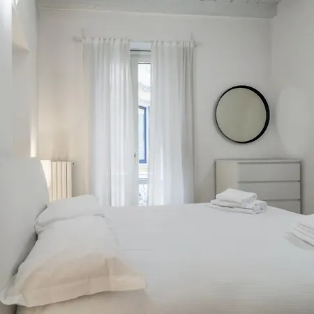 Easylife - Elegante Dimora A Due Minuti Dal Duomo Lejlighed